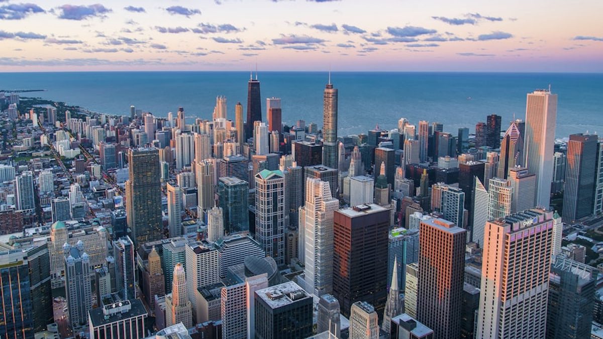 Chicago, Illinois skyline along Lake Michigan