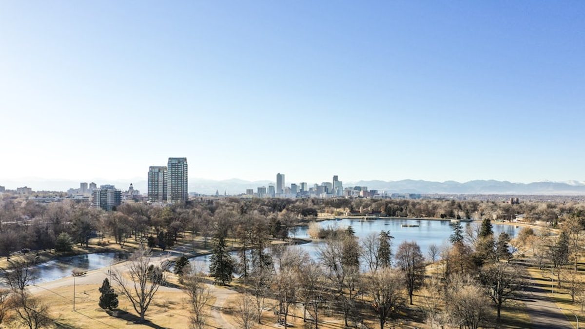 Denver, Colorado skyline with Rocky Mountains in the background